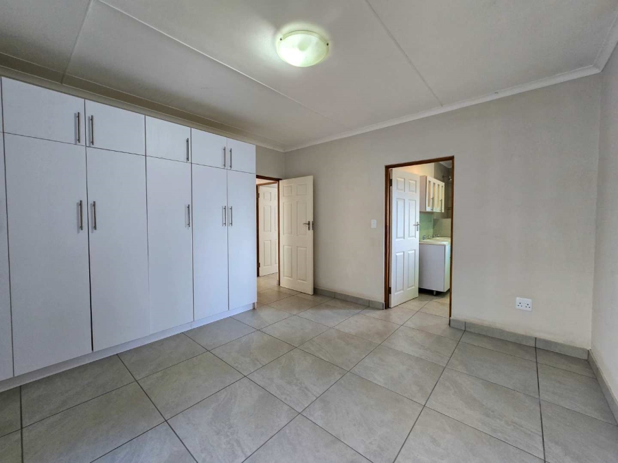 2 Bedroom Property for Sale in Stilbaai Wes Western Cape